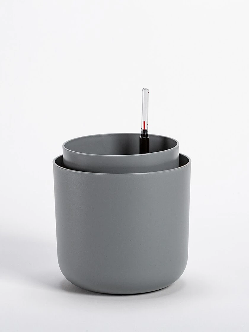 Tolita Recycled Self-Watering Flower Pot, 8" Diameter - Image 3