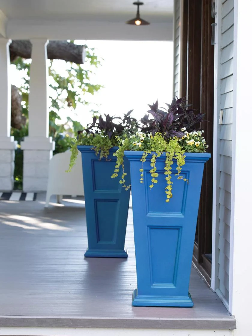 Fairfield Self-Watering Tall Patio Planters, 34โ
